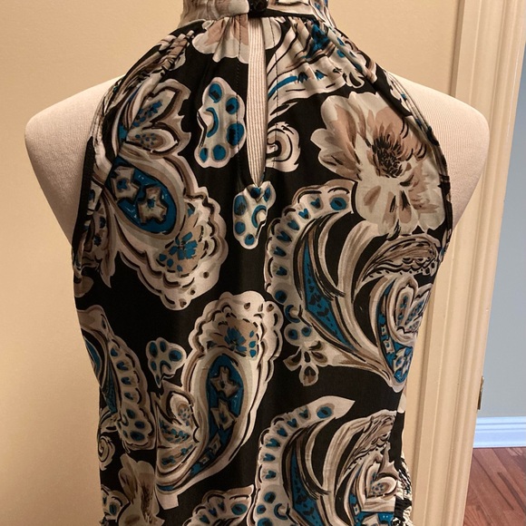 Gorgeous Blouse - Picture 2 of 4